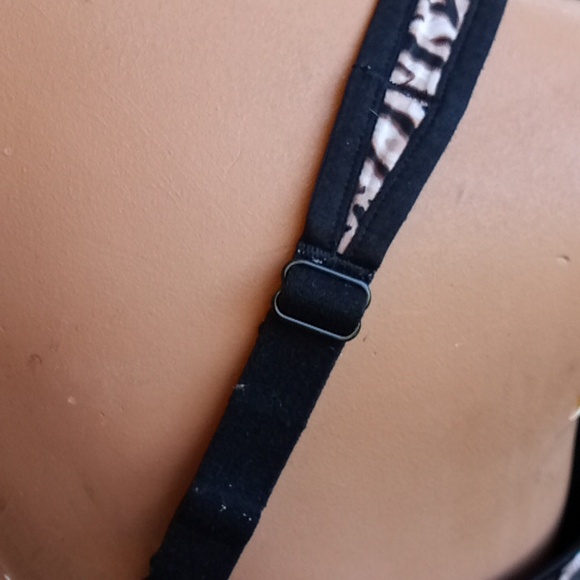 XL animal print wire support bra. - Picture 3 of 5